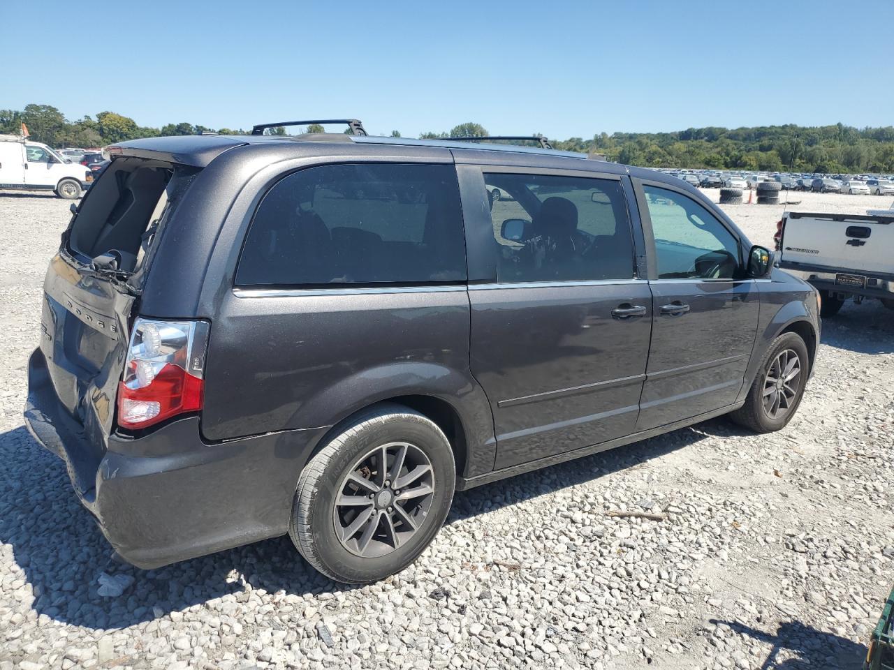 2017 Dodge Grand Caravan Sxt - Фото 3