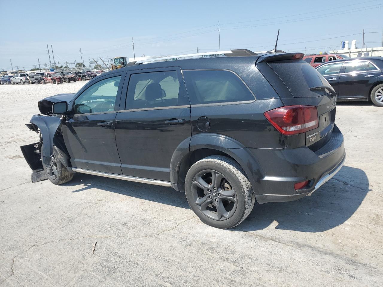 2019 Dodge Journey Crossroad - Image 2