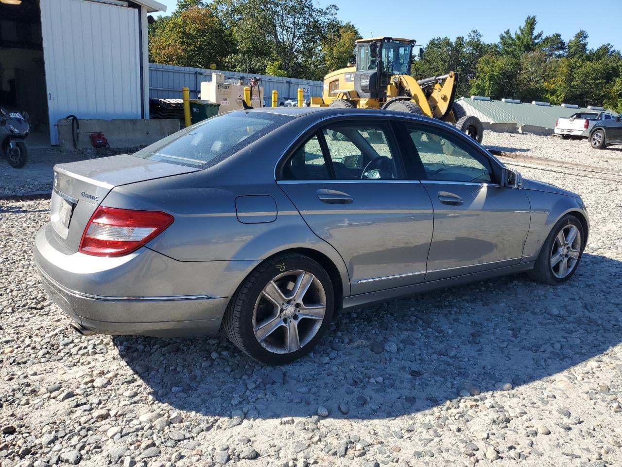 2011 Mercedes-Benz C 300 4Matic - Фото 3