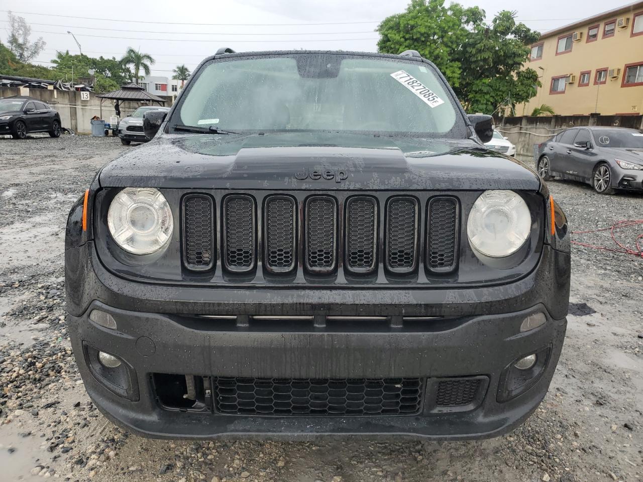2017 Jeep Renegade Latitude - Image 5