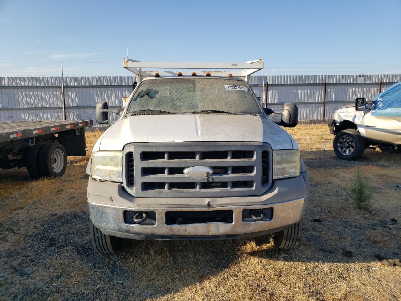 2005 Ford F450 Super Duty - Фото 5