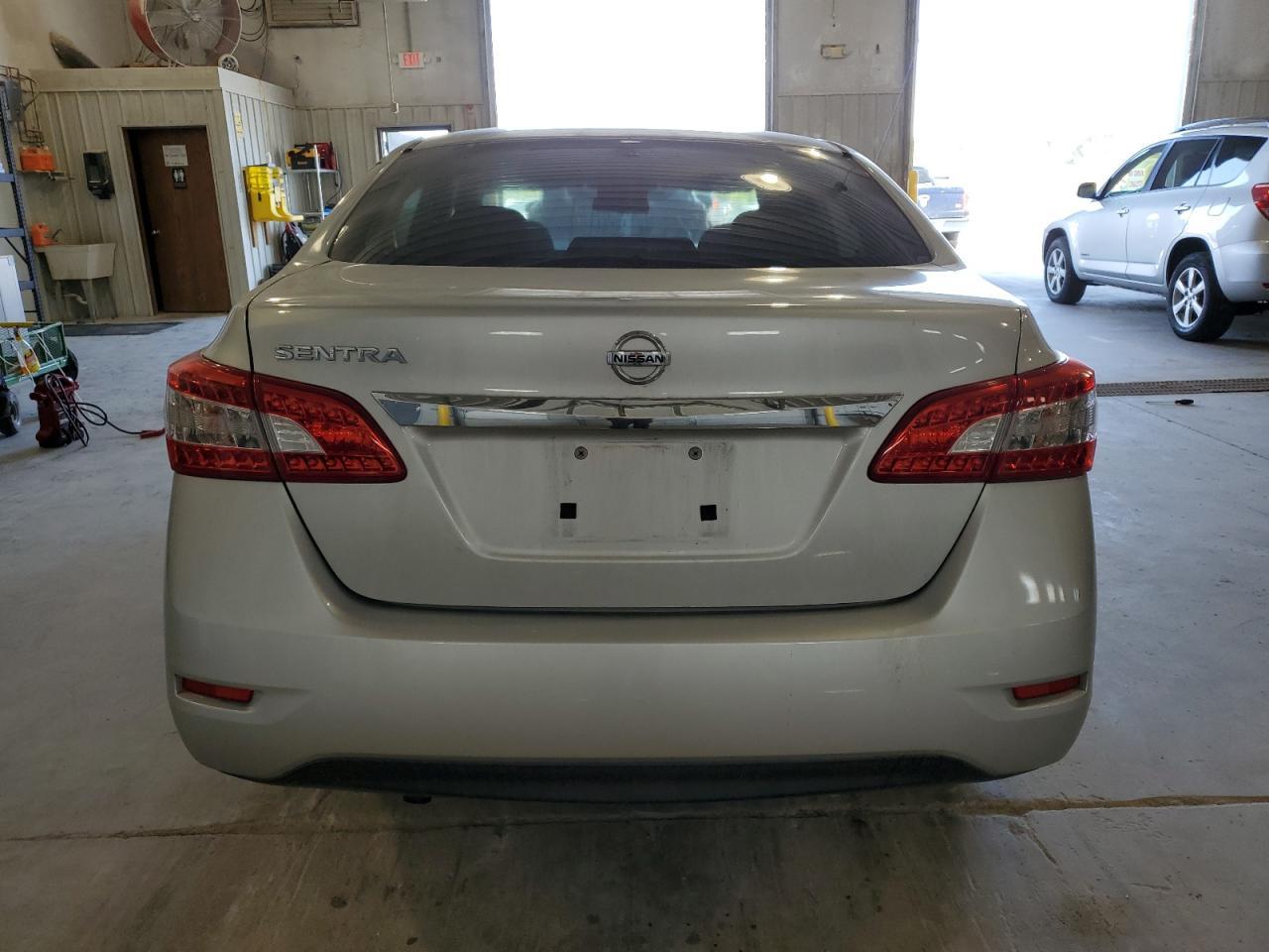 2015 Nissan Sentra S - Image 6