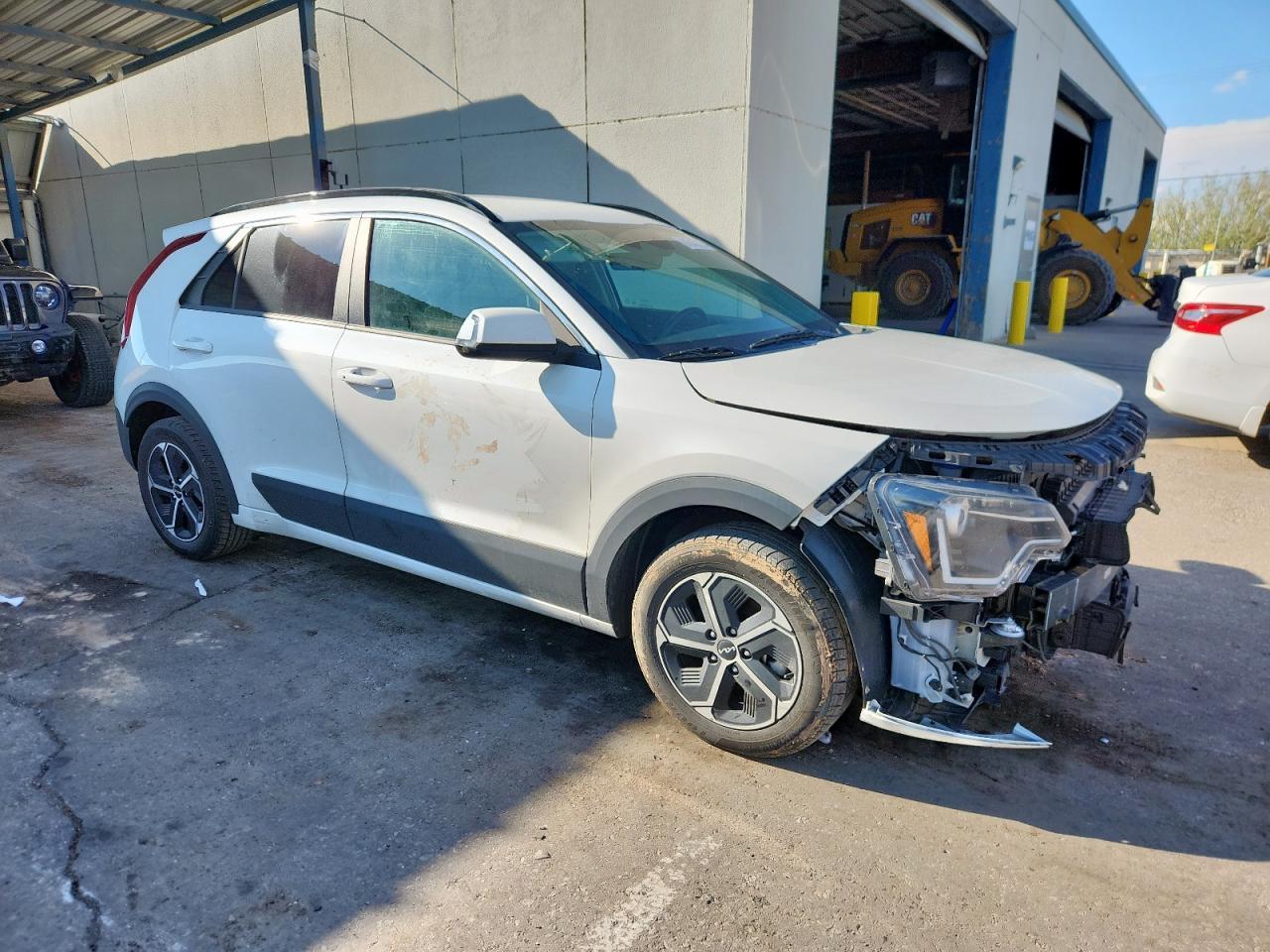 2023 Kia Niro Ex - Image 4