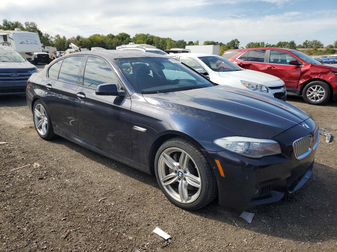 2013 BMW 550 Xi - Image 4