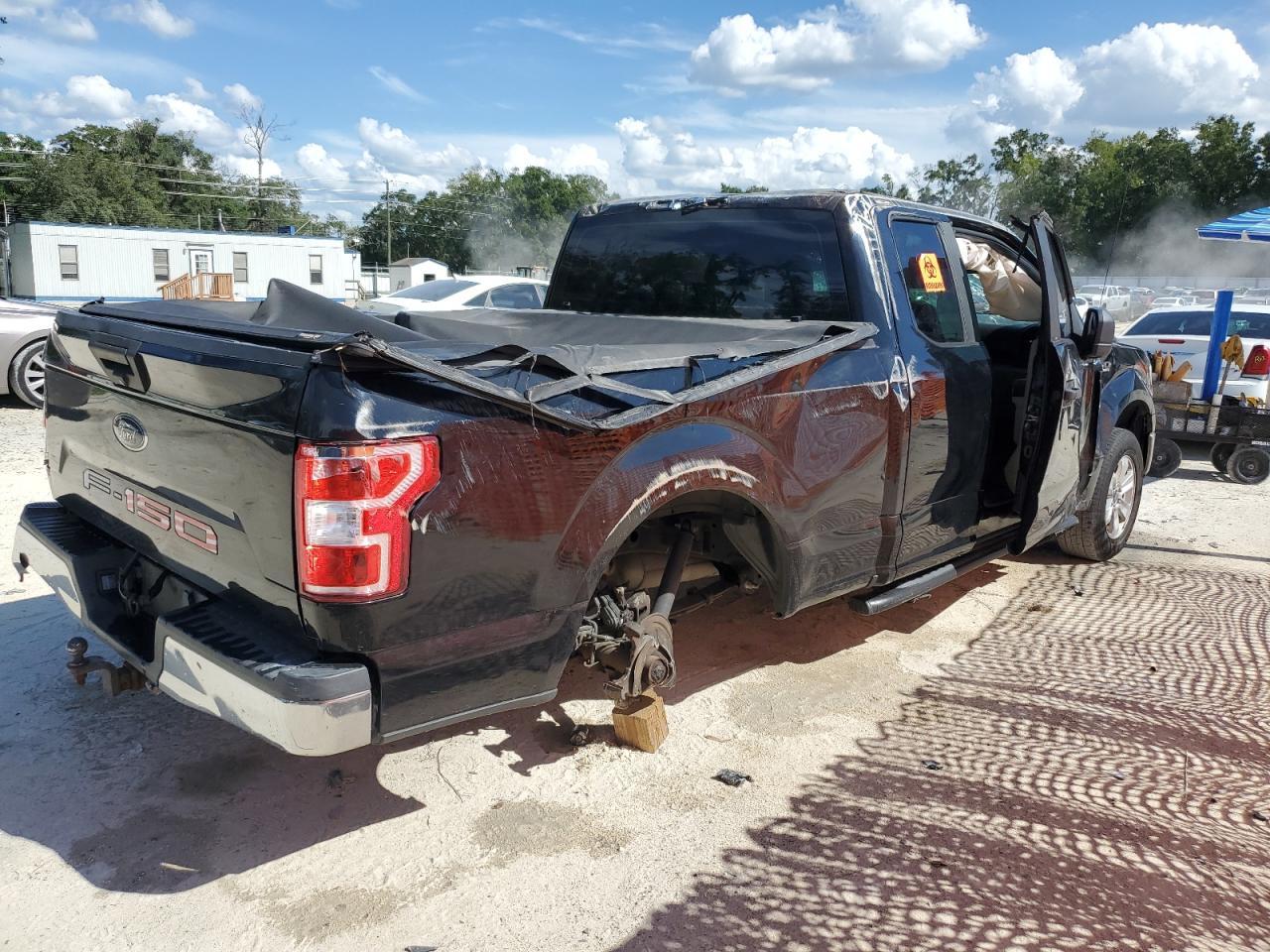 2018 Ford F150 Super Cab - Фото 3