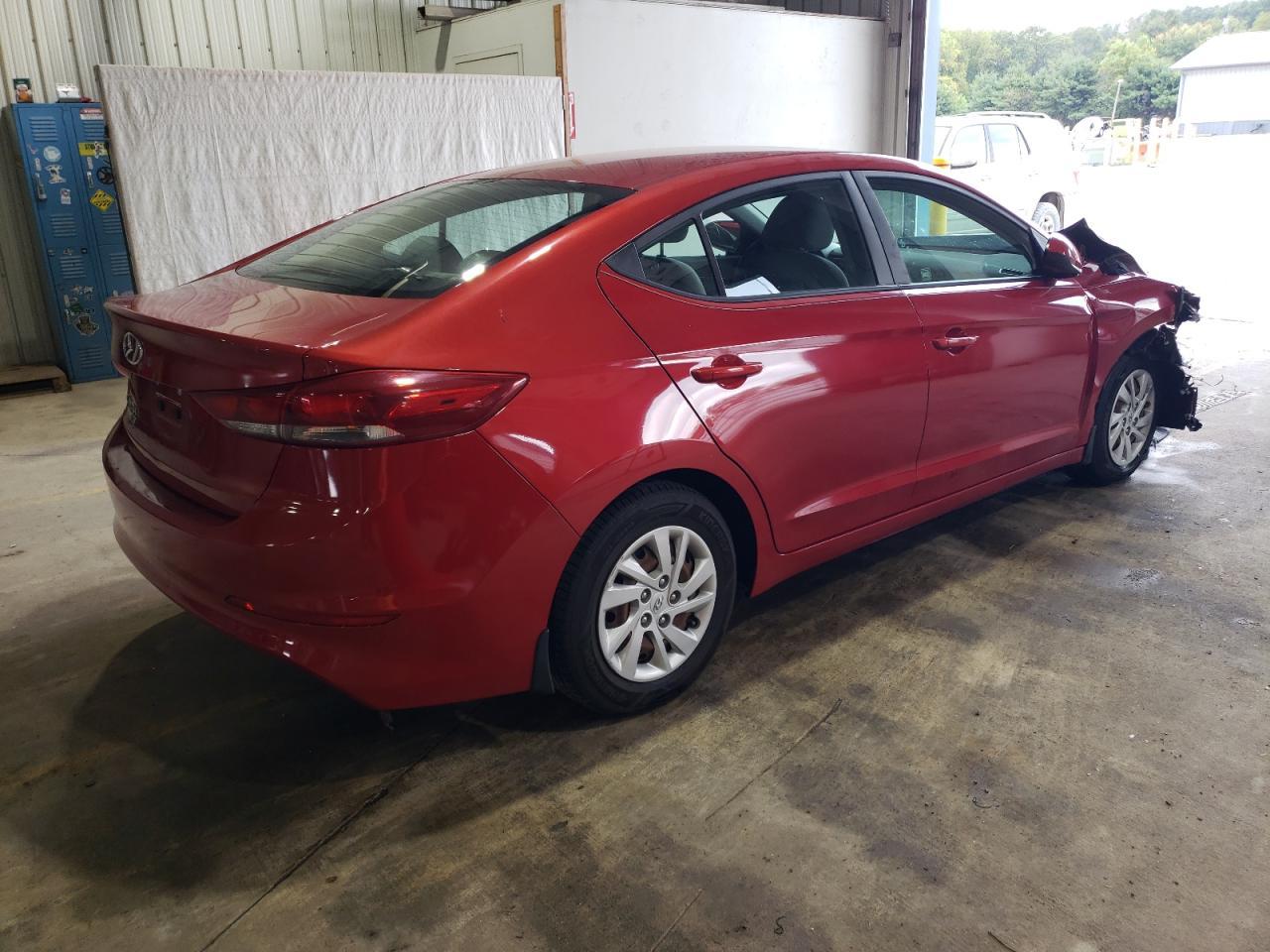 2018 Hyundai Elantra Se - Image 3