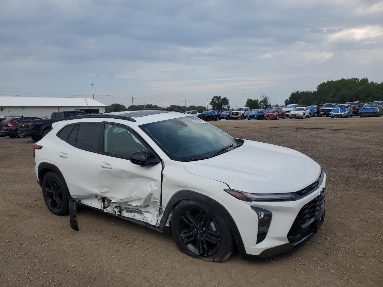 2024 Chev Trax - Image 4