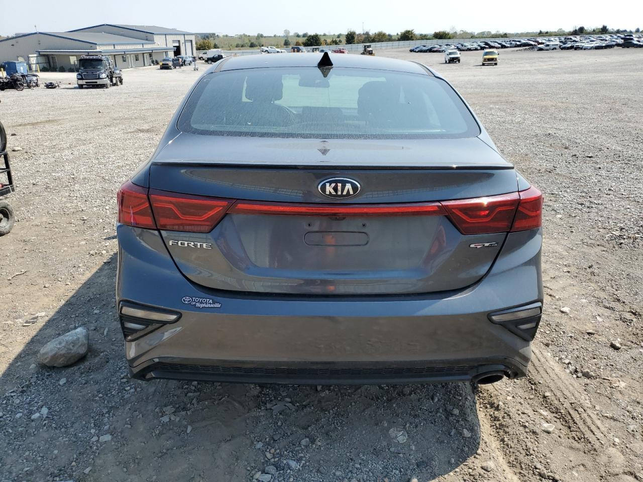 2021 Kia Forte Gt Line - Фото 6