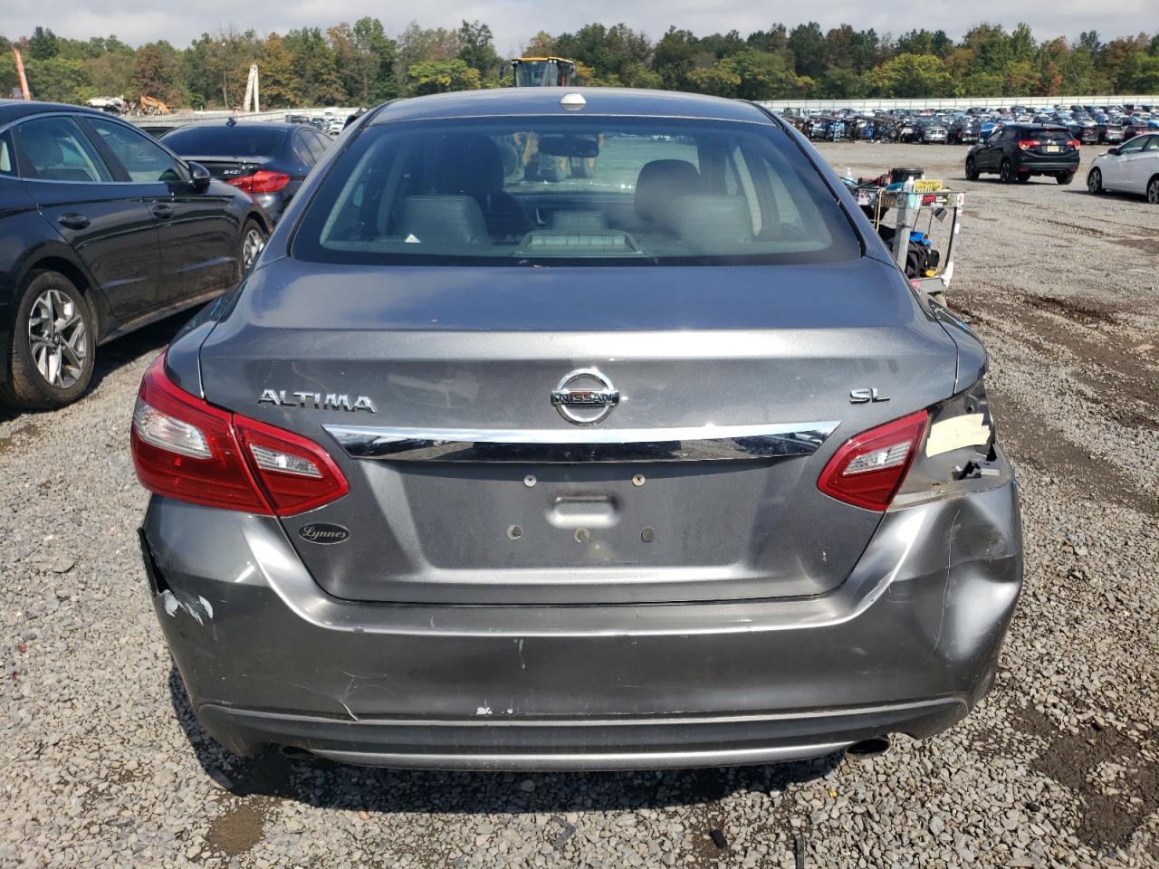 2018 Nissan Altima 2.5 - Image 6