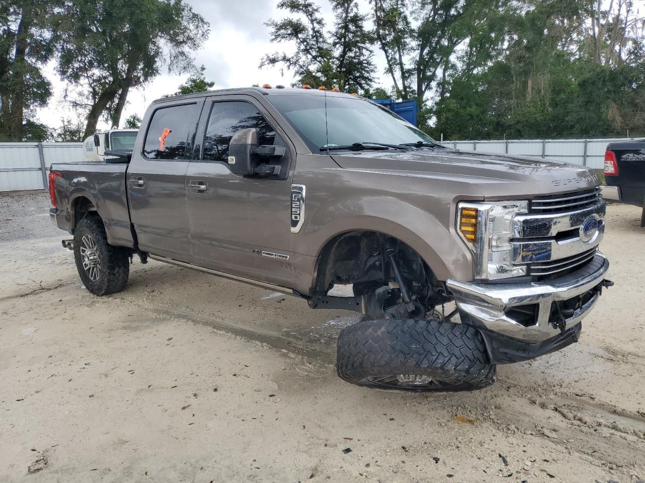 2018 Ford F250 Super Duty - Фото 4