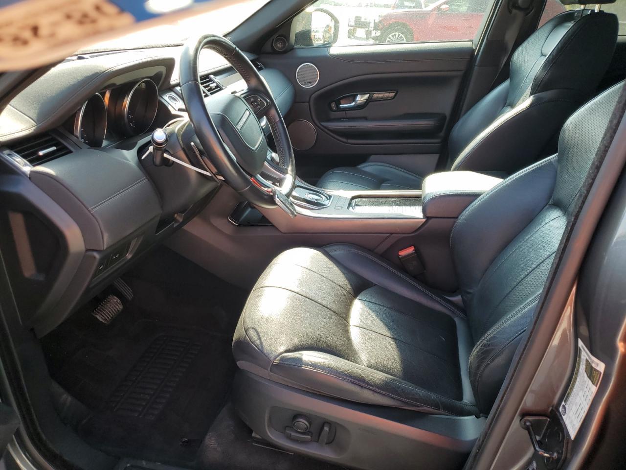 2019 Land Rover Range Rover Evoque Landmark Edition - Image 7