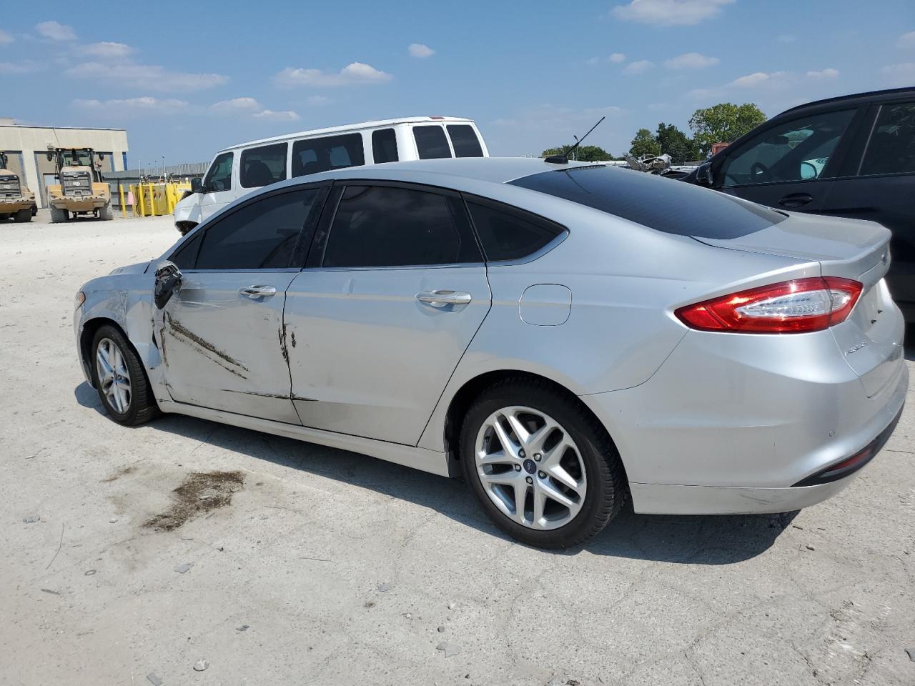 2014 Ford Fusion Se - Фото 2
