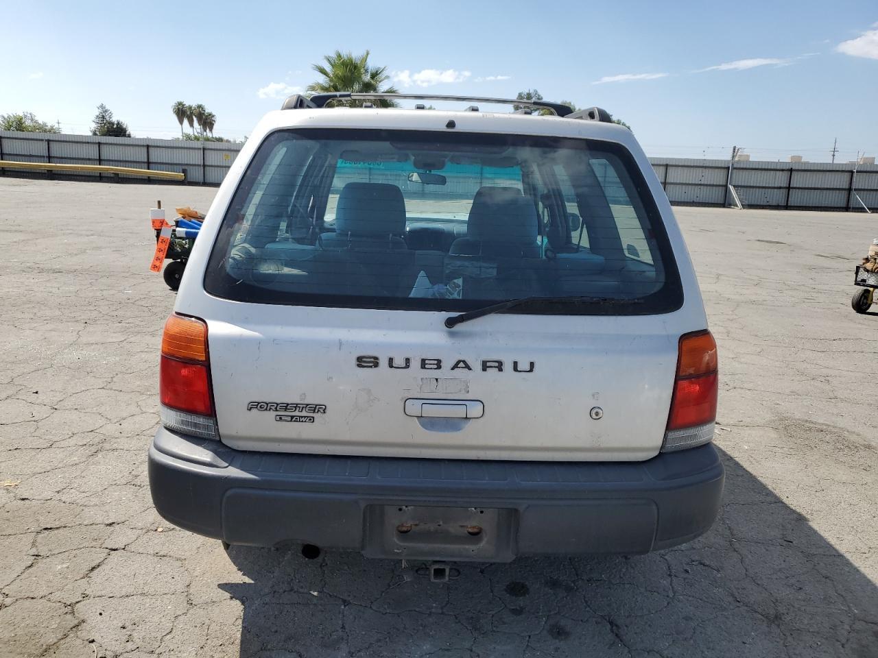 2000 Subaru Forester L - Image 6