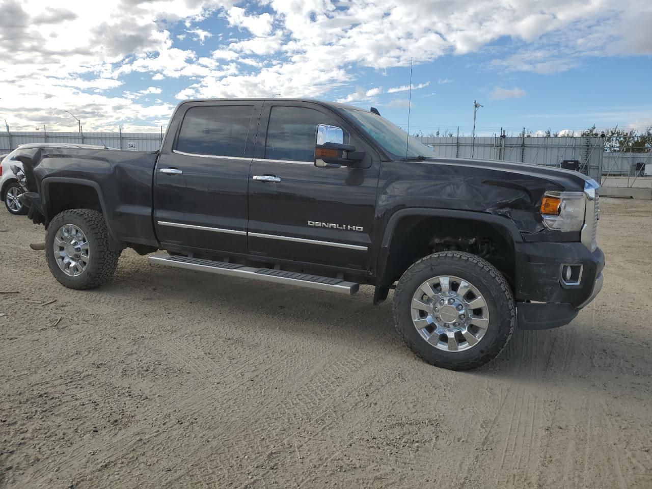 2015 GMC Sierra K2500 Denali - Фото 4