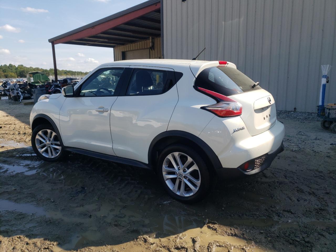2017 Nissan Juke S - Image 2