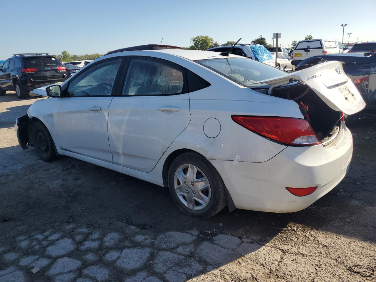 2016 Hyundai Accent Se - Фото 2