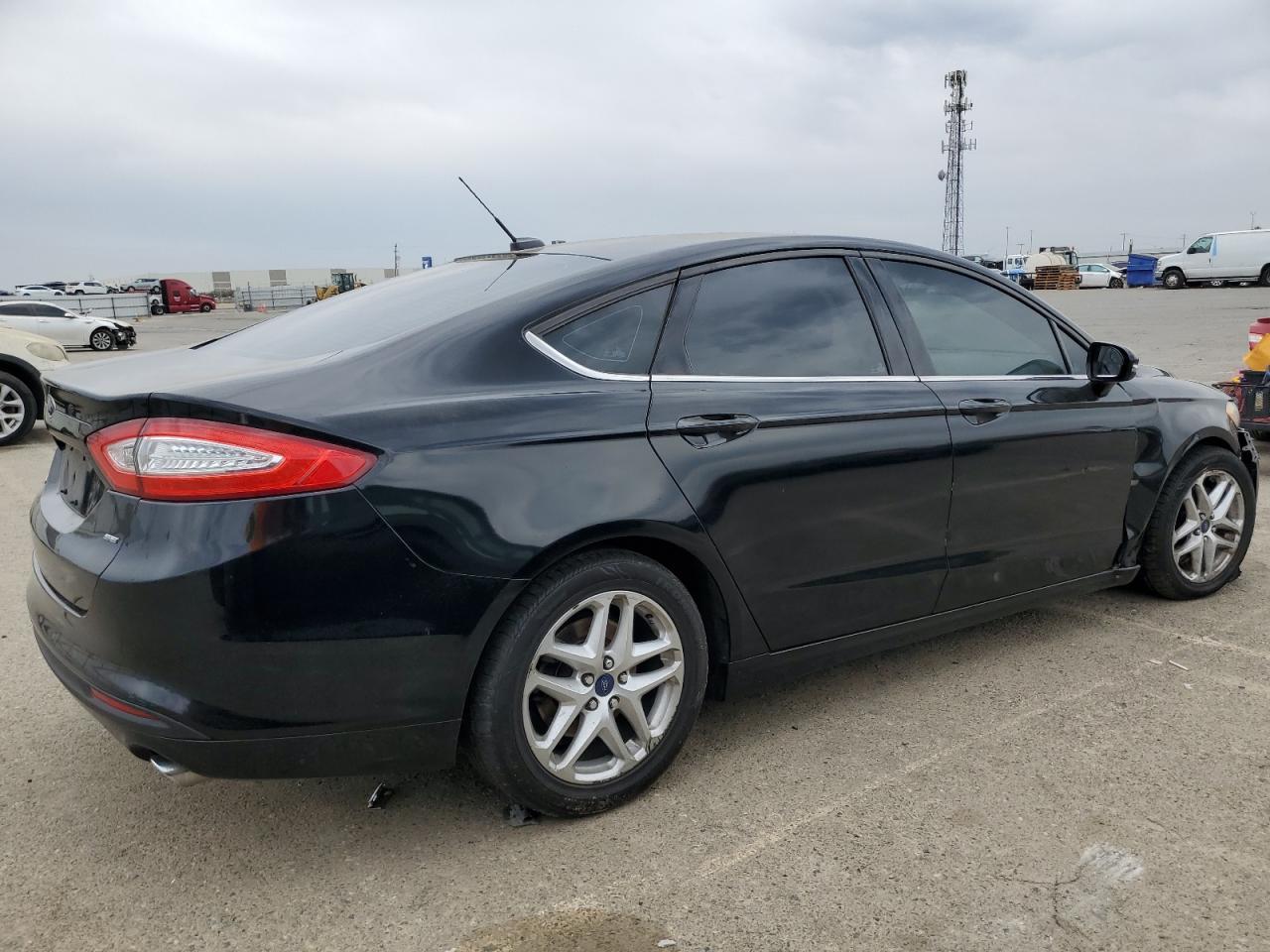 2016 Ford Fusion Se - Фото 3