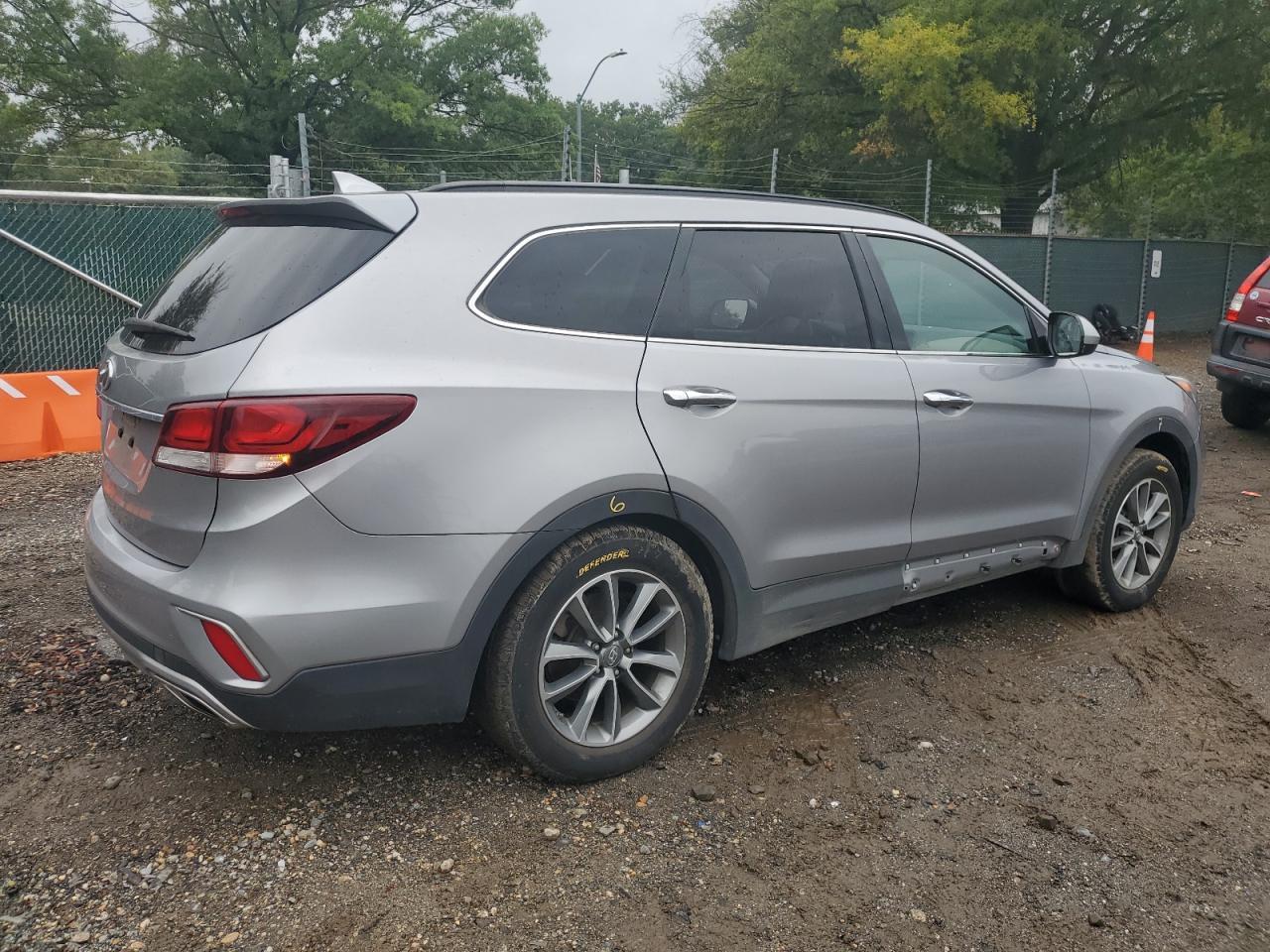 2018 Hyundai Santa Fe Se - Фото 3