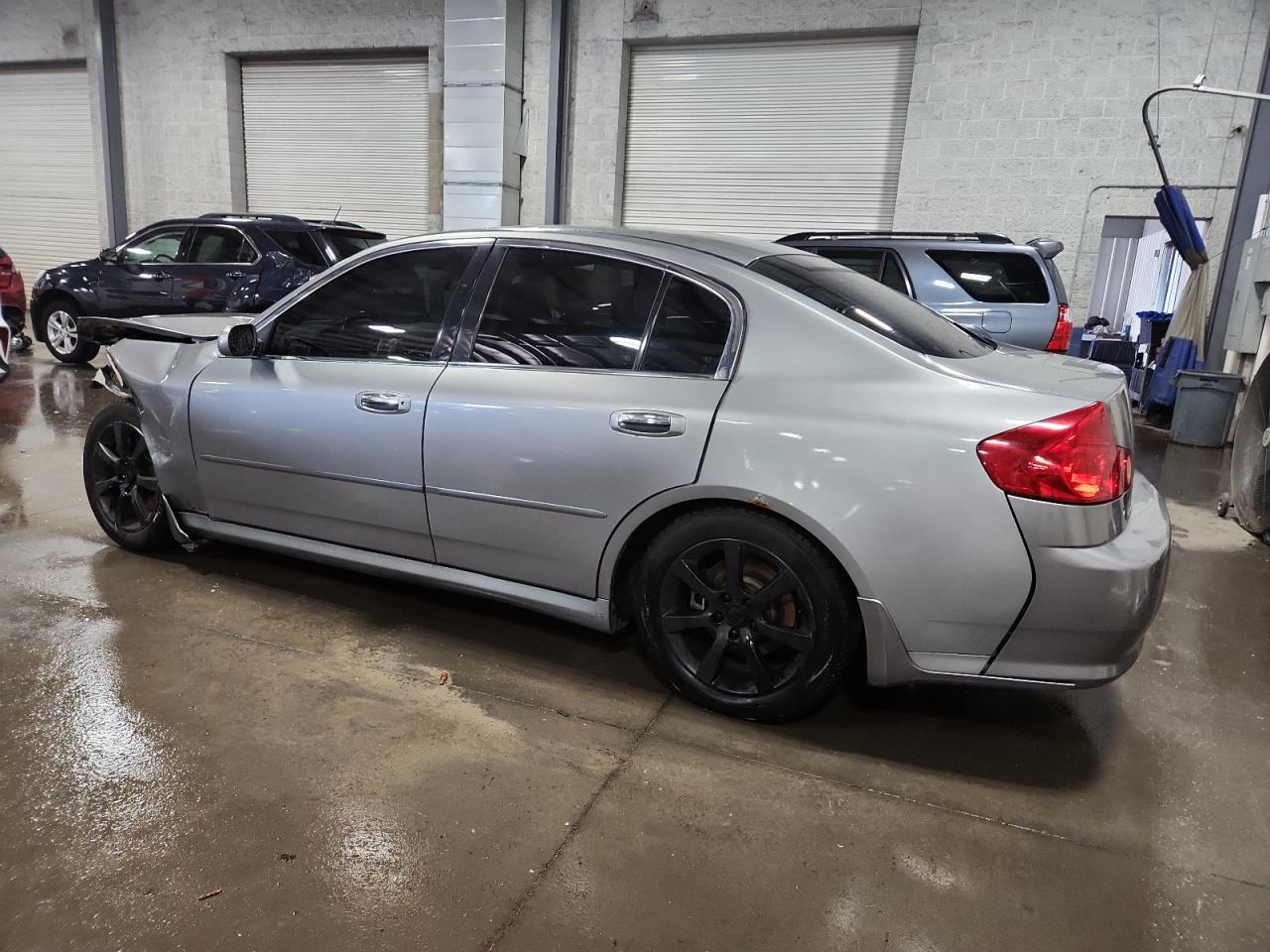 2005 Infiniti G35 - Image 2