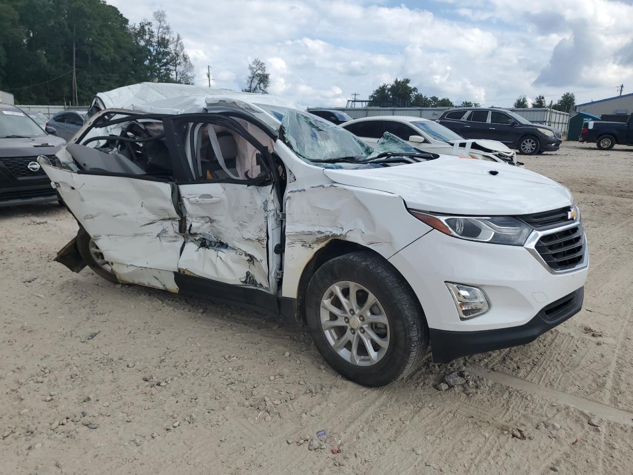2020 Chevrolet Equinox Ls - Image 4