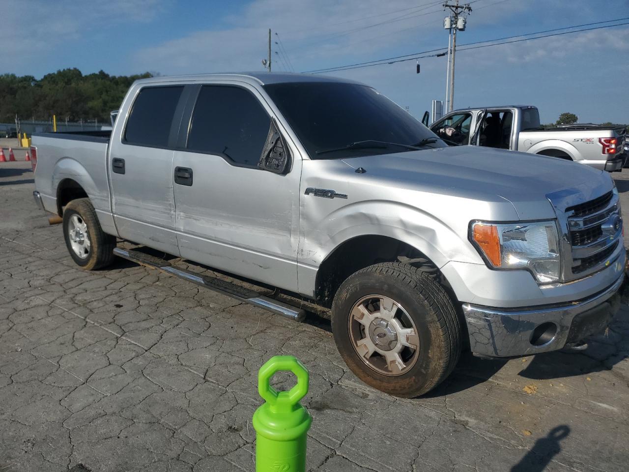 2013 Ford F150 Supercrew - Image 4