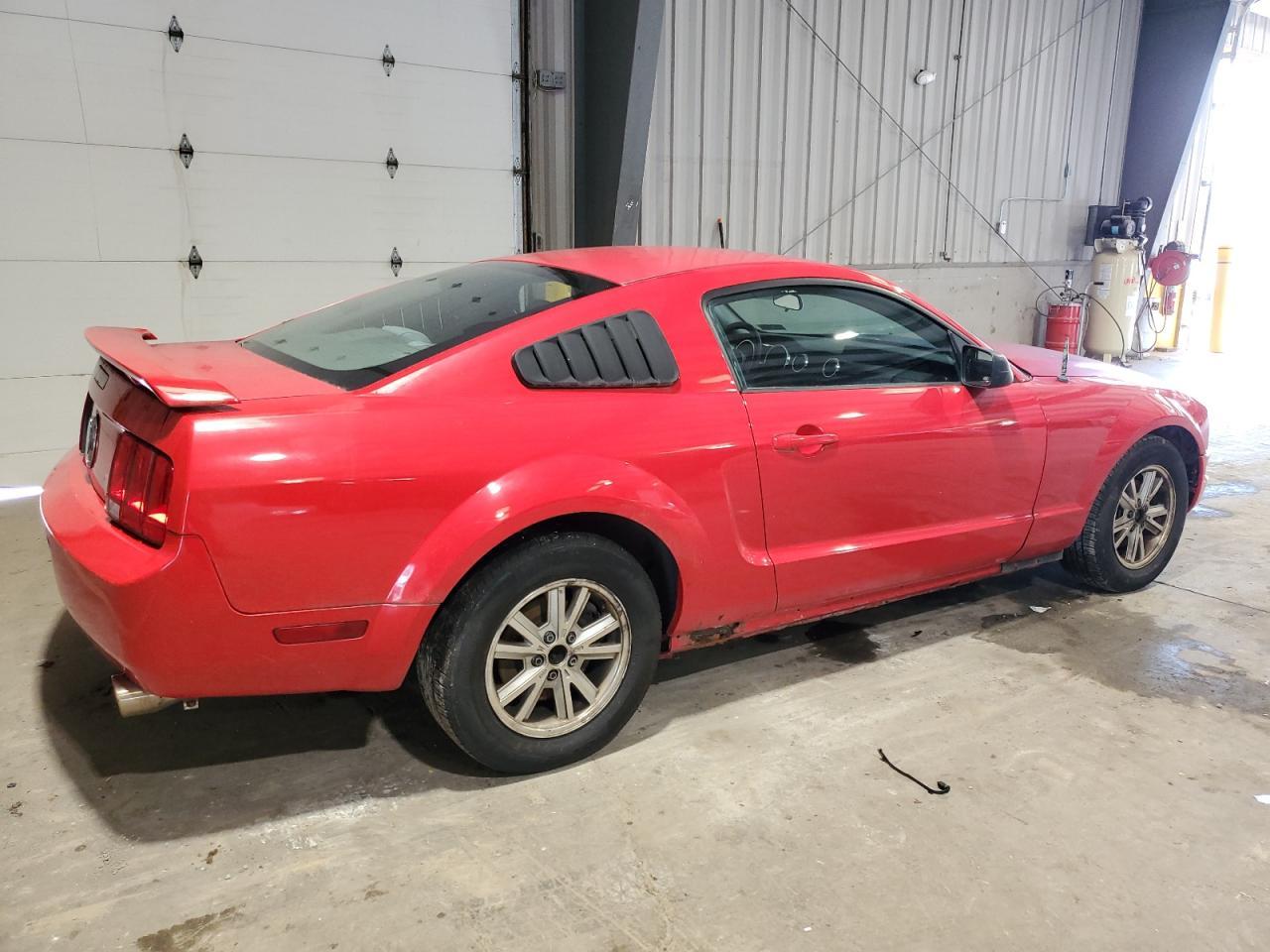 2009 Ford Mustang - Image 3