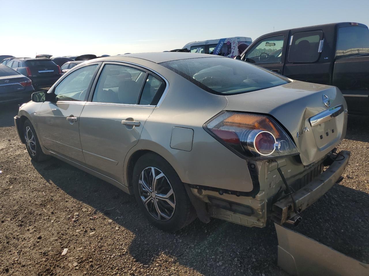 2010 Nissan Altima Base - Фото 2