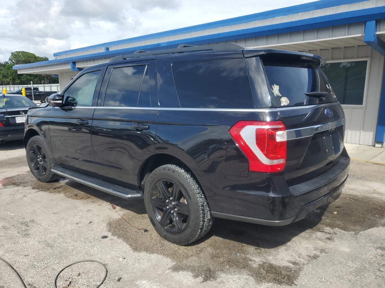 2021 Ford Expedition Xlt - Фото 2