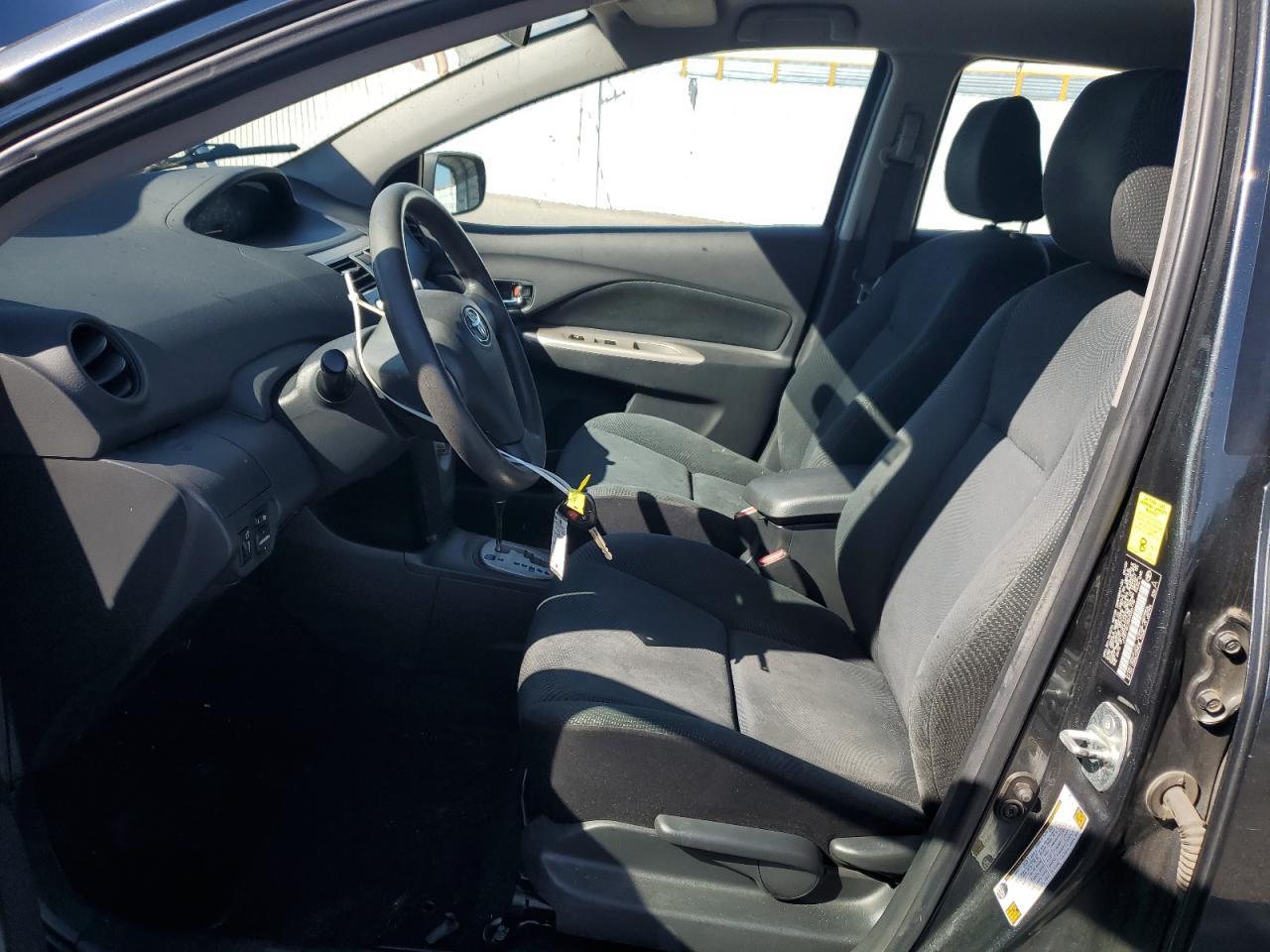 2010 Toyota Yaris - Фото 7