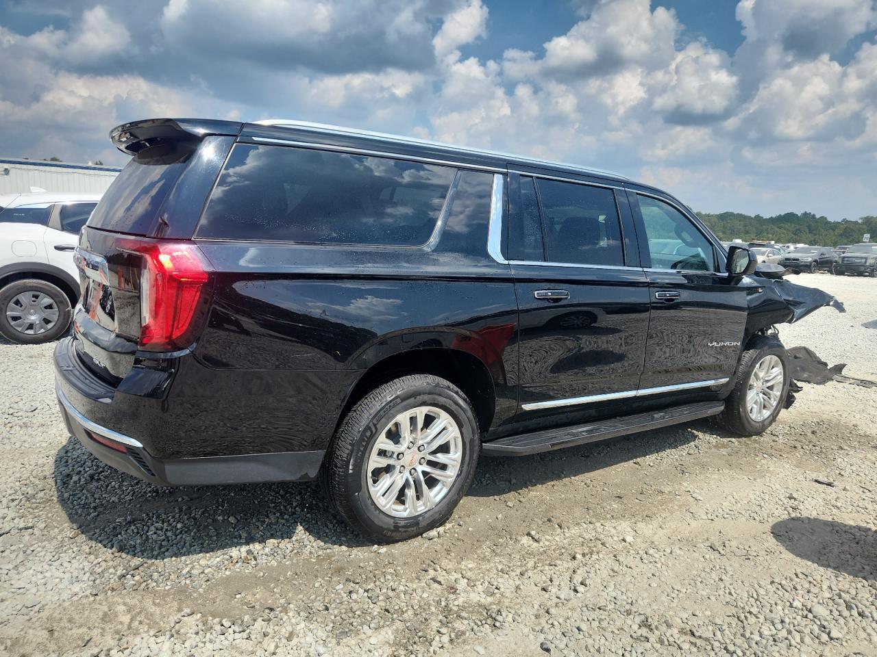 2021 GMC Yukon Xl C1500 Slt - Фото 3