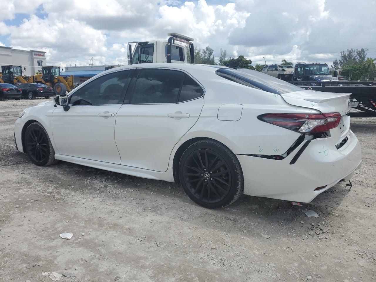 2022 Toyota Camry Xse - Image 2