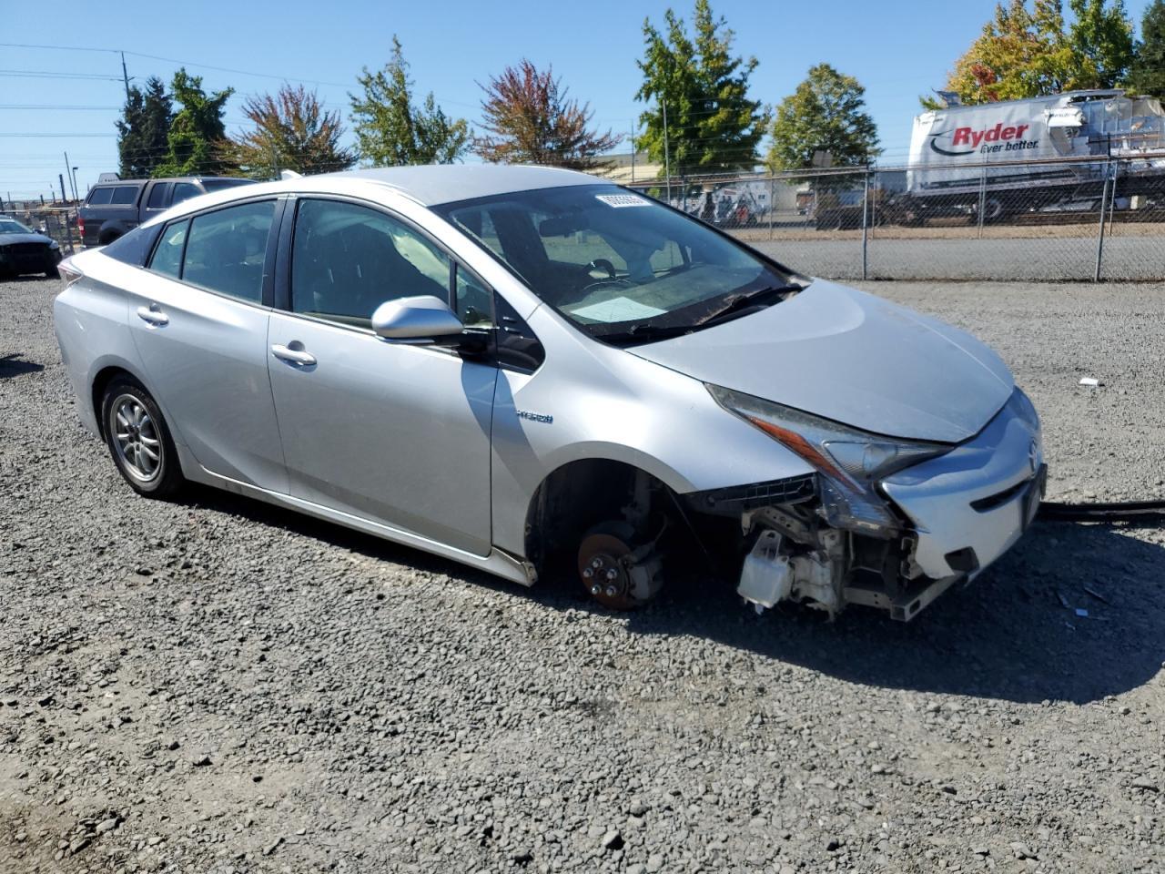 2016 Toyota Prius - Image 4