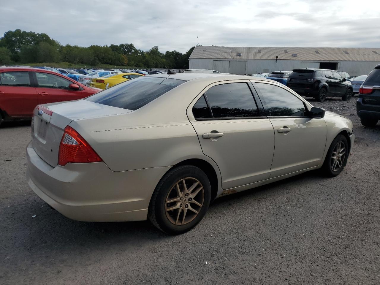 2010 Ford Fusion S - Фото 3