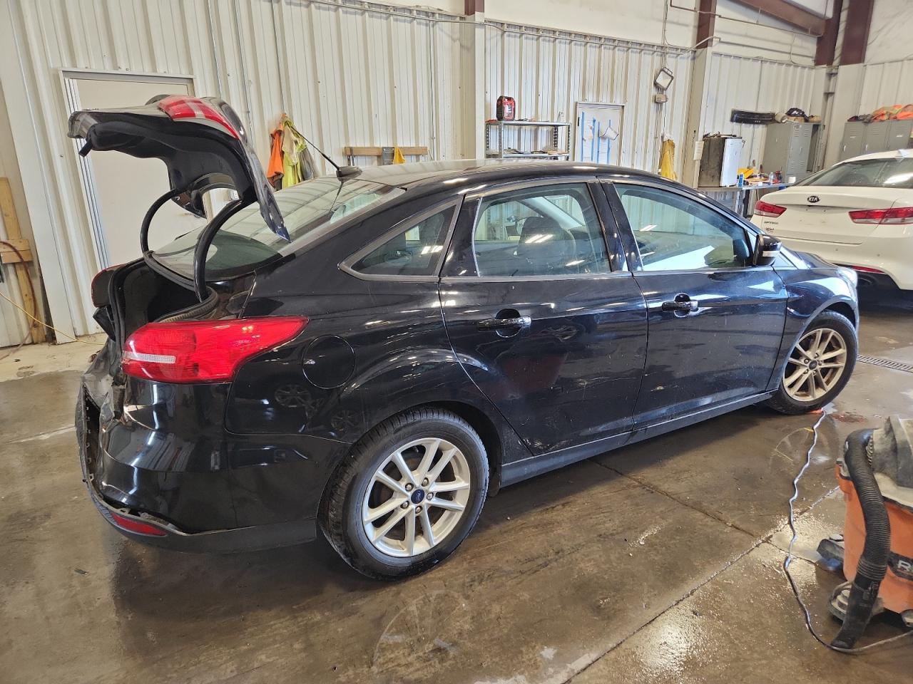 2016 Ford Focus Se - Фото 3