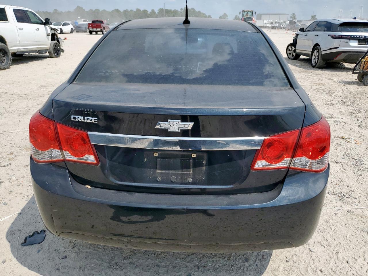 2014 Chevrolet Cruze Ls - Фото 6