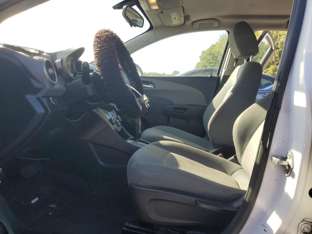 2014 Chevrolet Sonic Ls - Фото 7