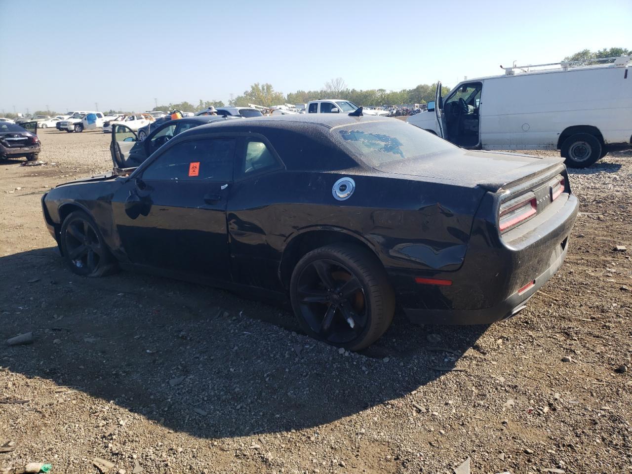 2015 Dodge Challenger Sxt - Image 2