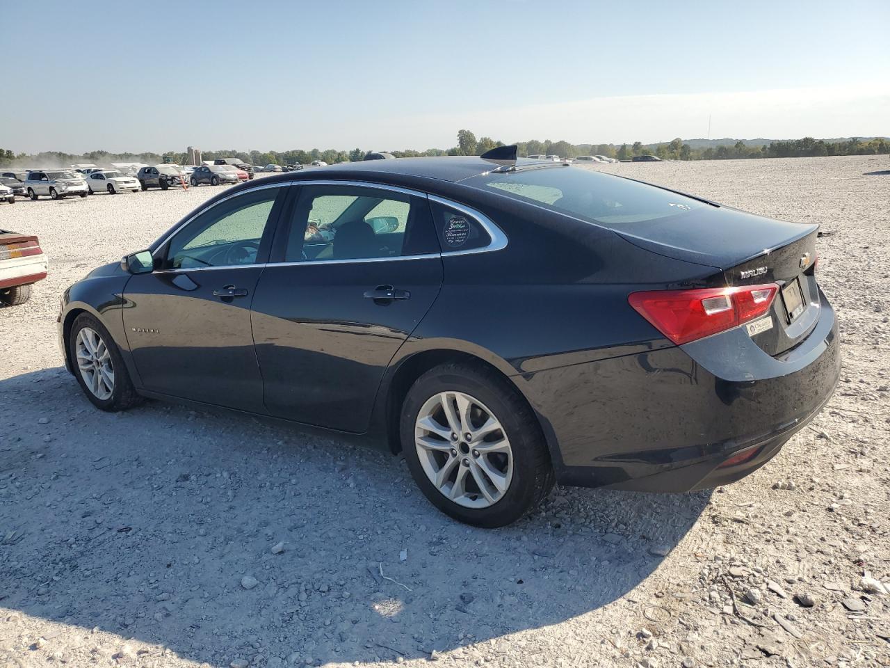 2016 Chevrolet Malibu Lt - Image 2