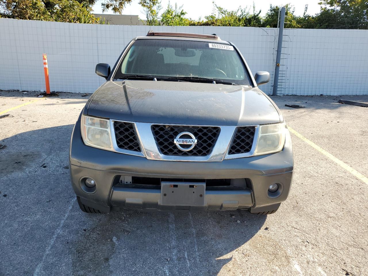 2005 Nissan Pathfinder Le - Image 5