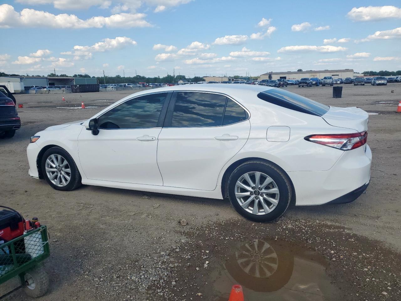 2018 Toyota Camry L - Image 2