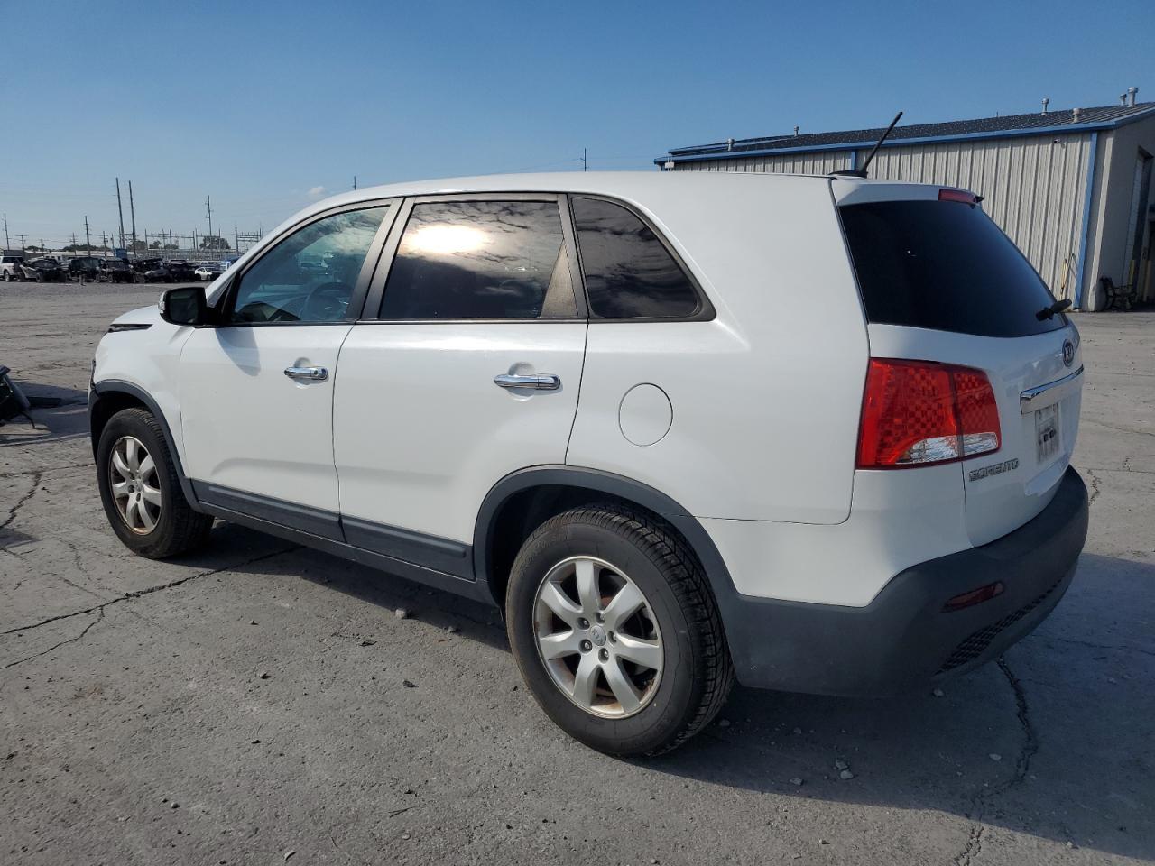2013 Kia Sorento Lx - Image 2