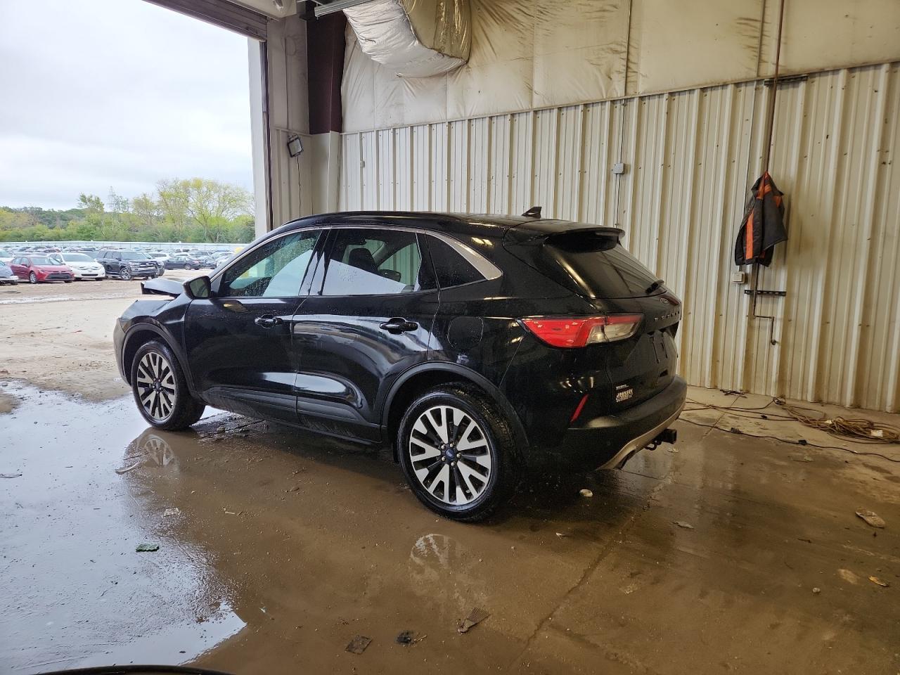 2020 Ford Escape Sel - Фото 2