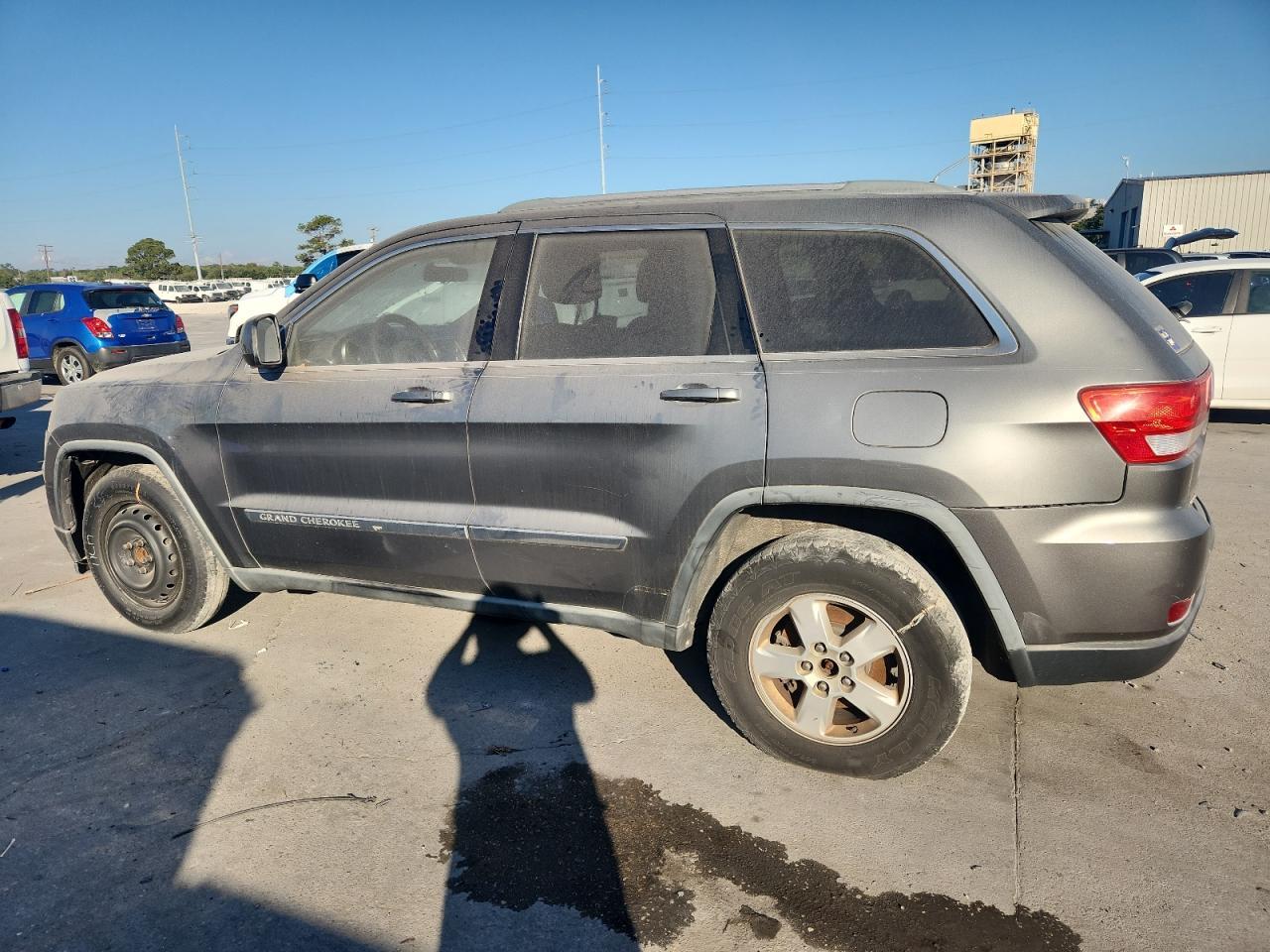 2012 Jeep Grand Cherokee Laredo - Image 2
