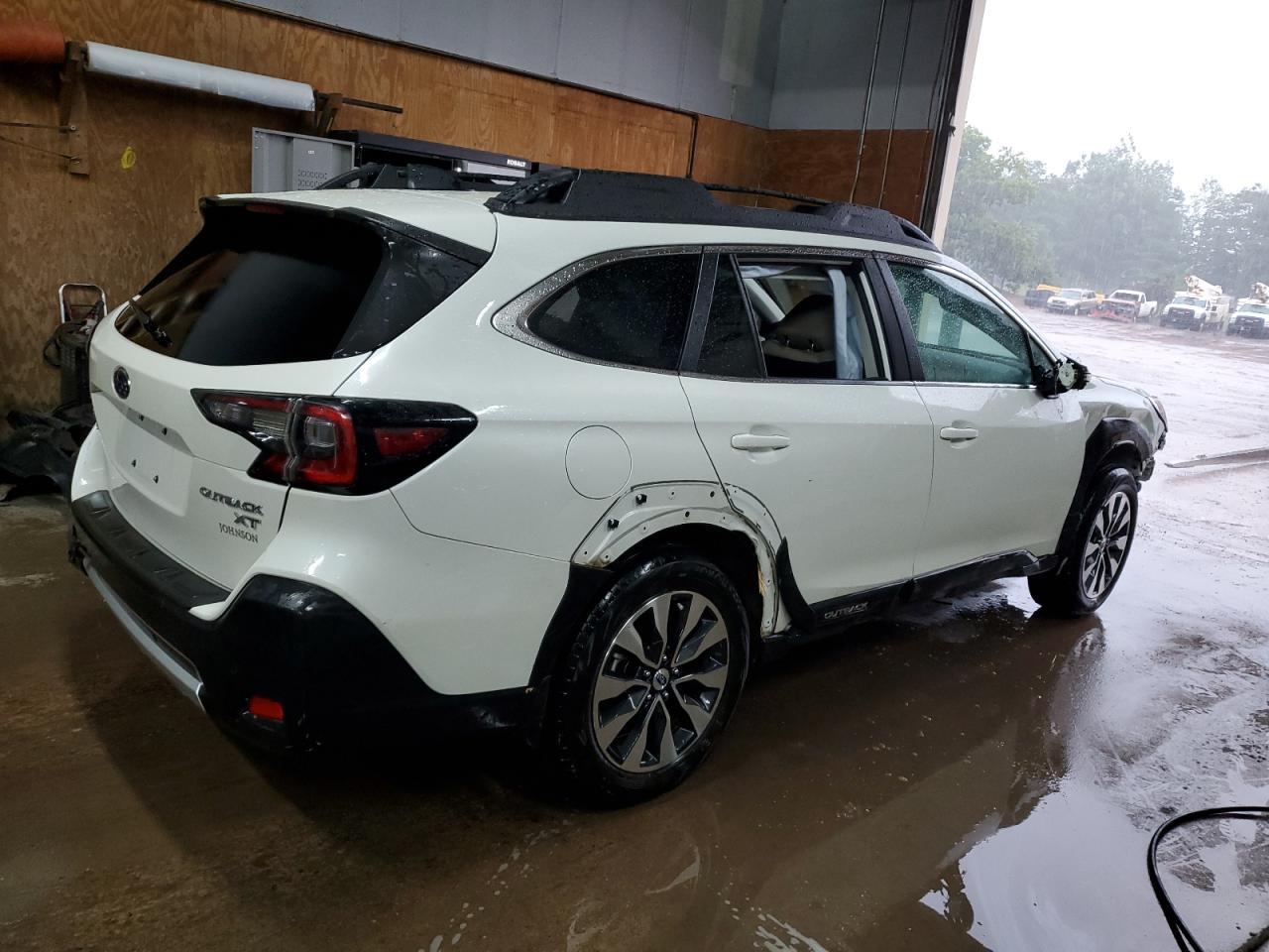2024 Subaru Outback Limited Xt - Image 3