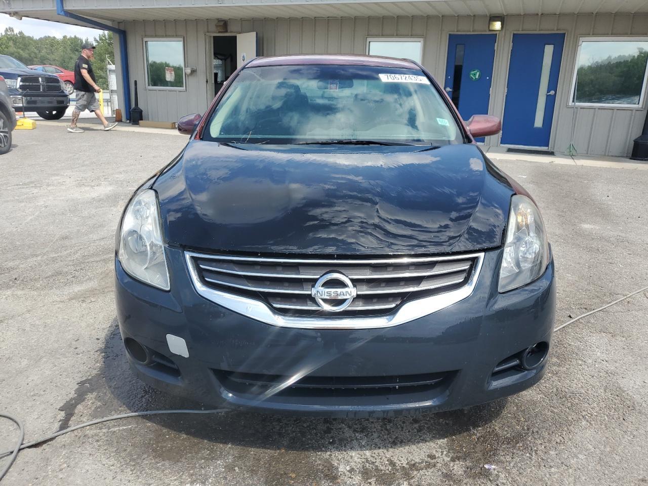 2010 Nissan Altima 2.5 - Фото 5