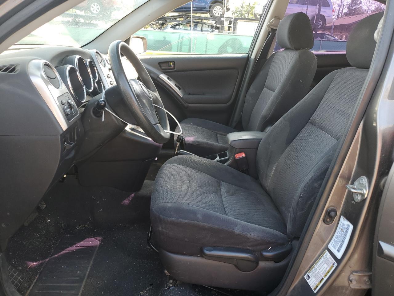 2005 Pontiac Vibe - Image 7