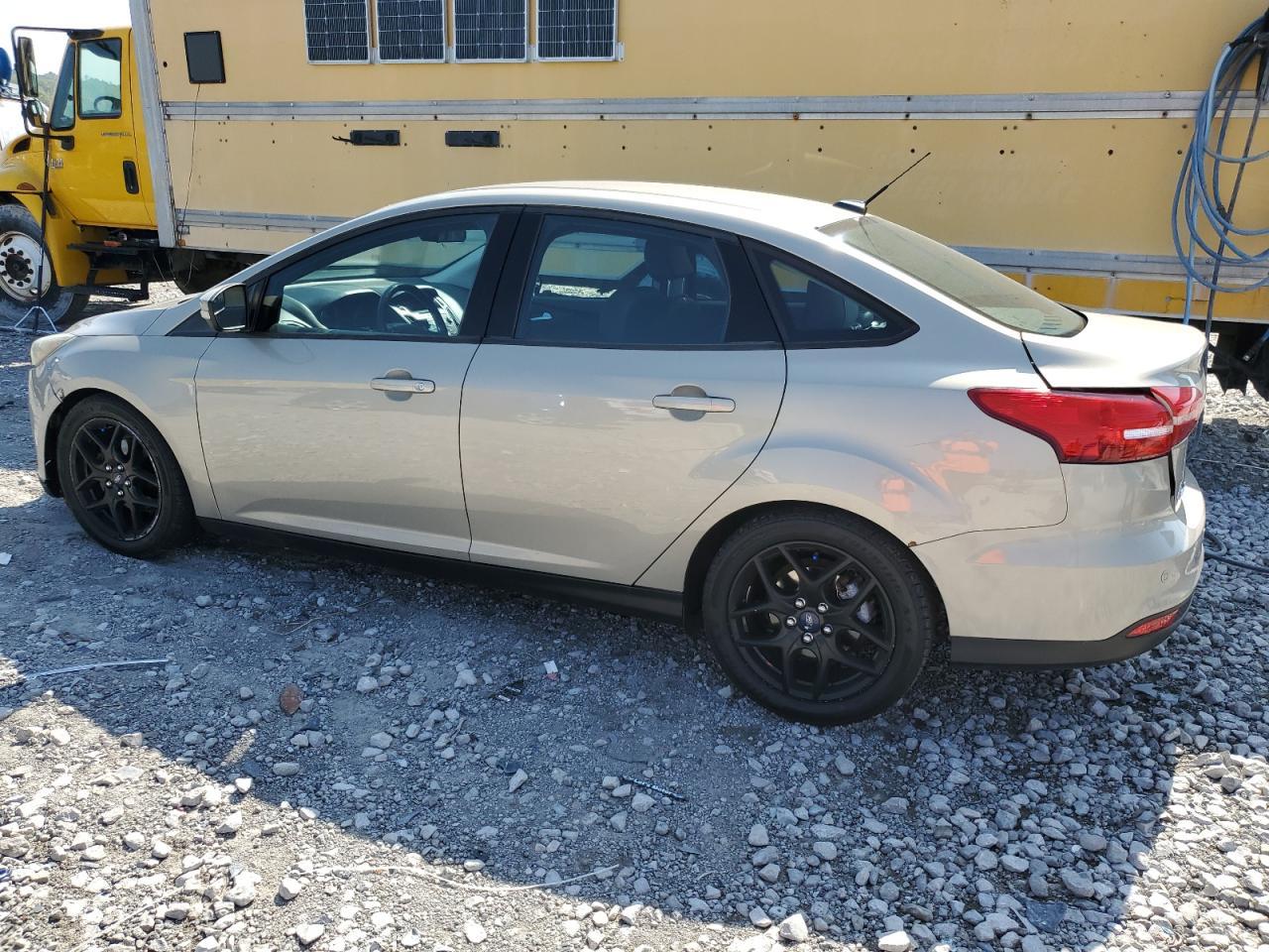 2016 Ford Focus Se - Фото 2