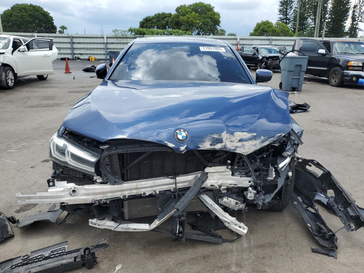 2021 BMW 530 I - Фото 5