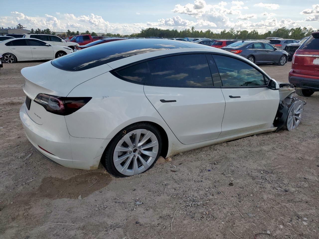 2021 Tesla Model 3 - Image 3