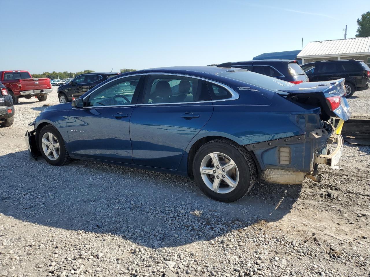 2019 Chevrolet Malibu Ls - Image 2